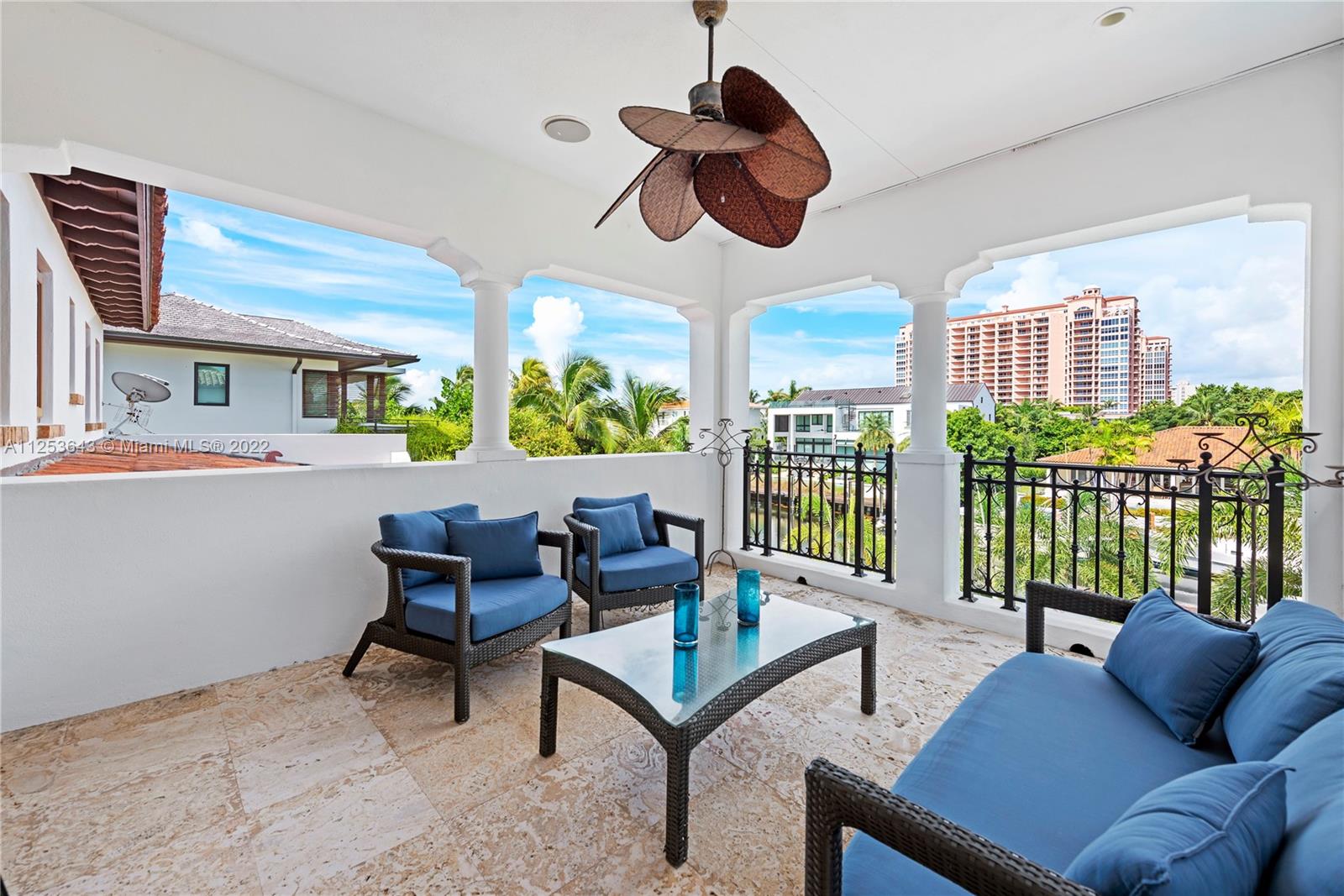 SUNRISE HARBOUR REV PL - Residential