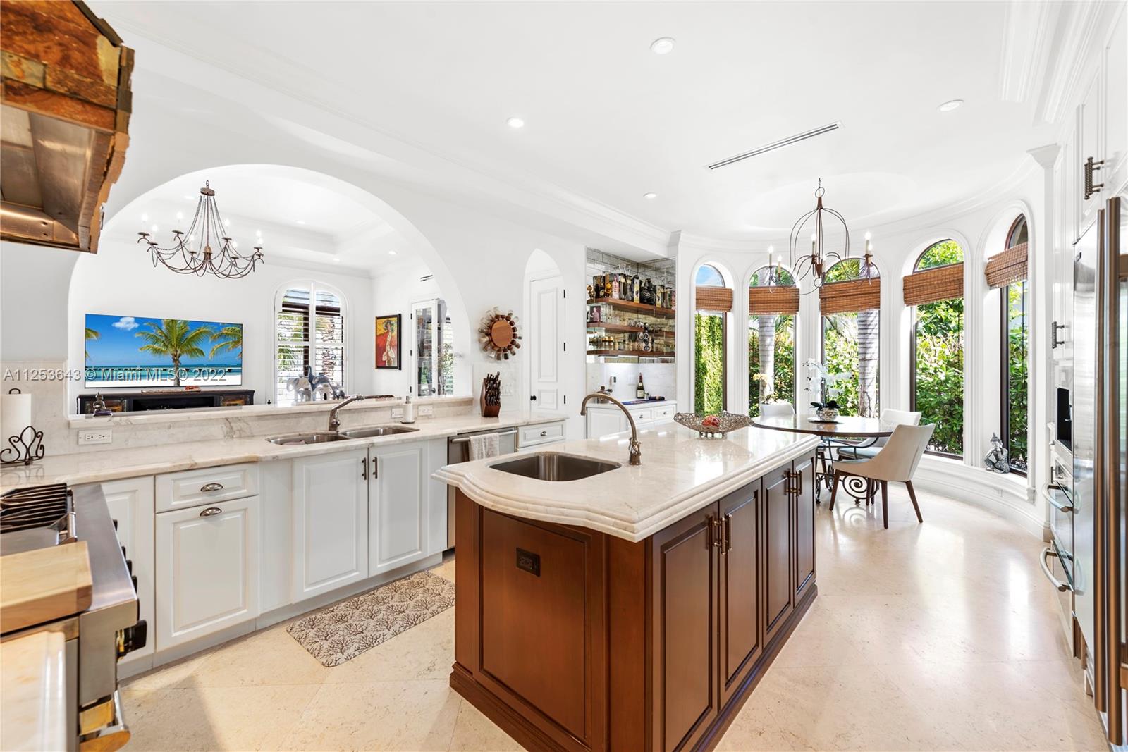 SUNRISE HARBOUR REV PL - Residential