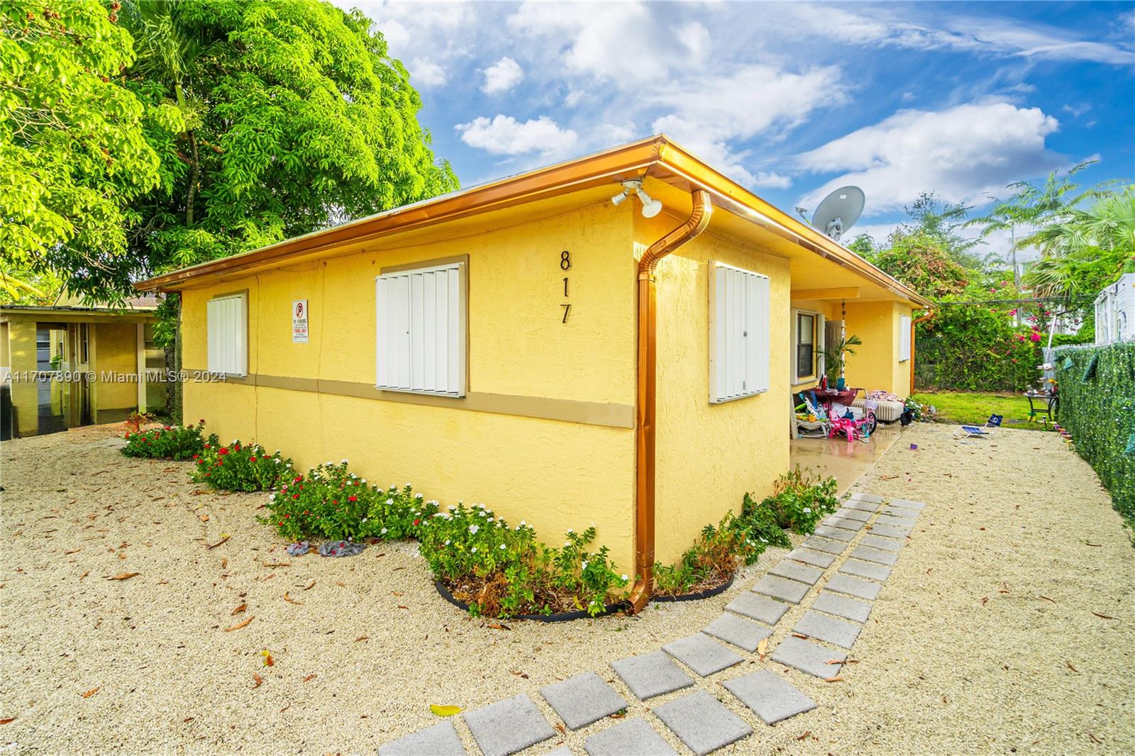 Rental Property at 817 Nw 12th Ave, Fort Lauderdale, Broward County, Florida -  - $499,999 MO.