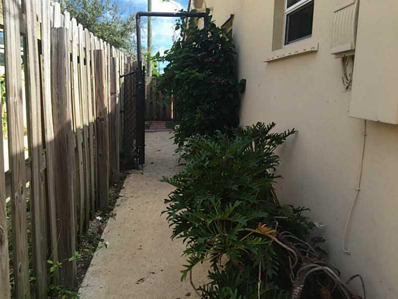 NORTH ANDREWS TERRACE 32- - Residential Lease