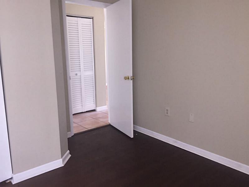 NORTH ANDREWS TERRACE 32- - Residential Lease