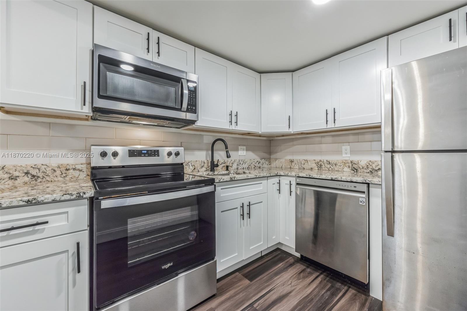 CASA DEL RIO CONDO - Residential Lease