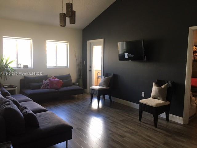 POINCIANA VILLAGE CONDO - Residential Lease