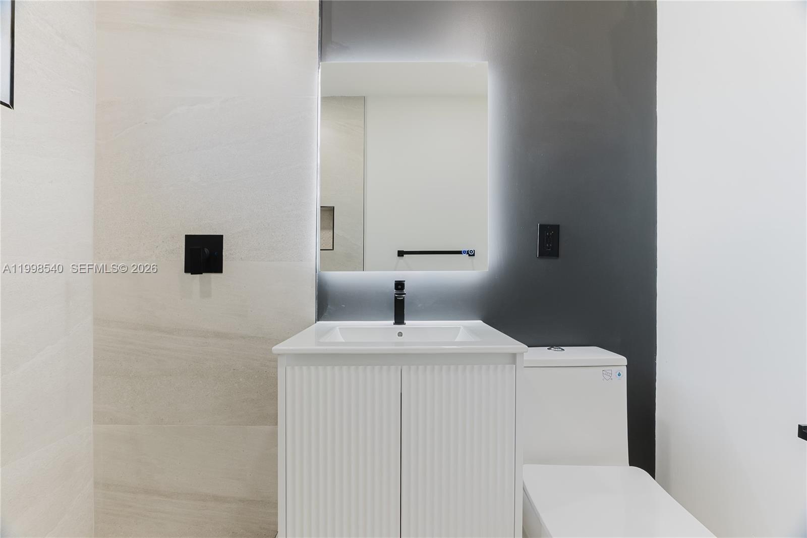 LAKE FOREST SEC 4 - Residential