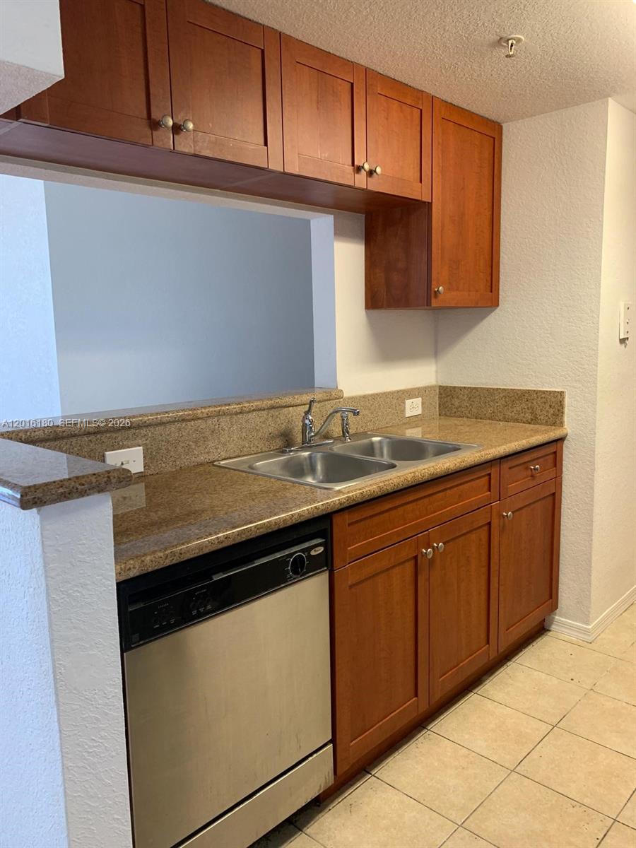HAVANA LOFTS CONDO - Residential Lease