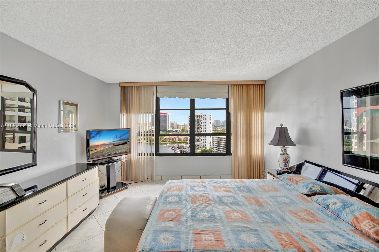 OLYMPUS CONDO PHASE - Residential