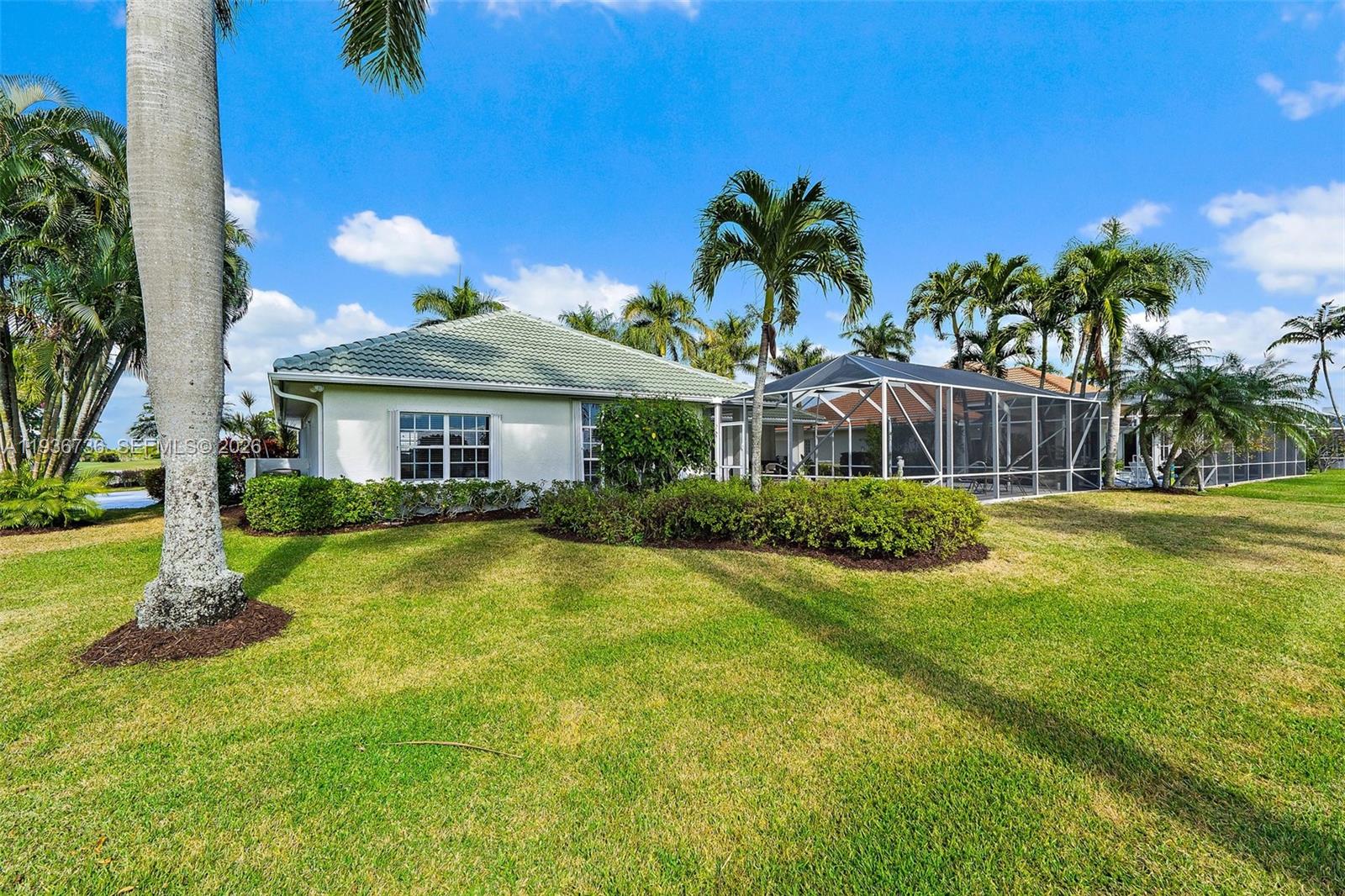 DOUBLE TREE - Residential