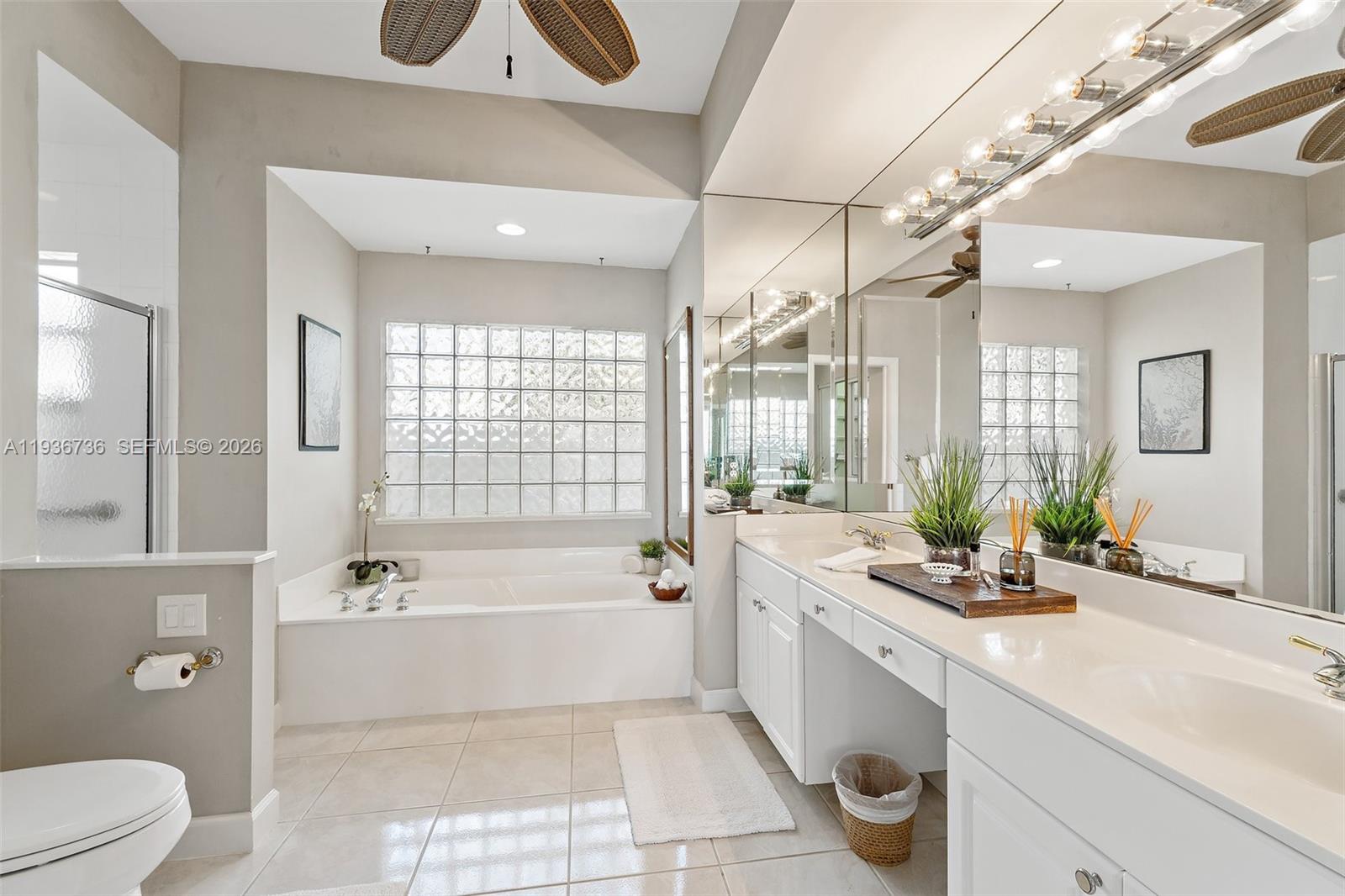 DOUBLE TREE - Residential