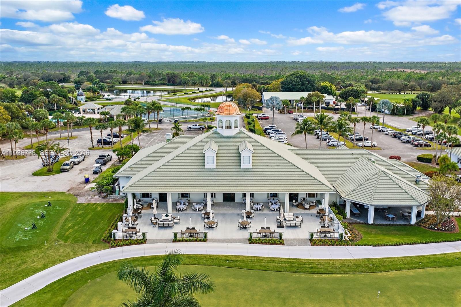 DOUBLE TREE - Residential