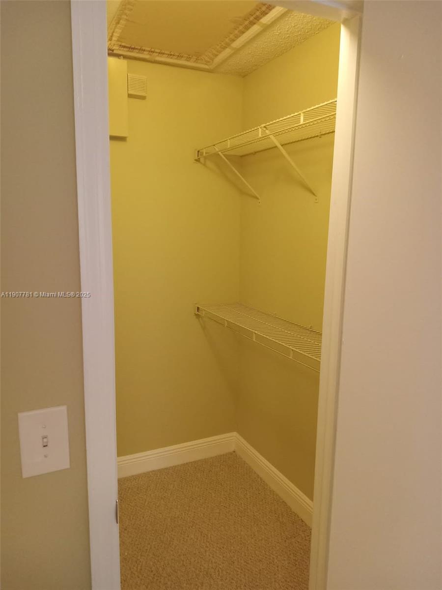 ISLES AT LAGO MAR CONDO - Residential Lease