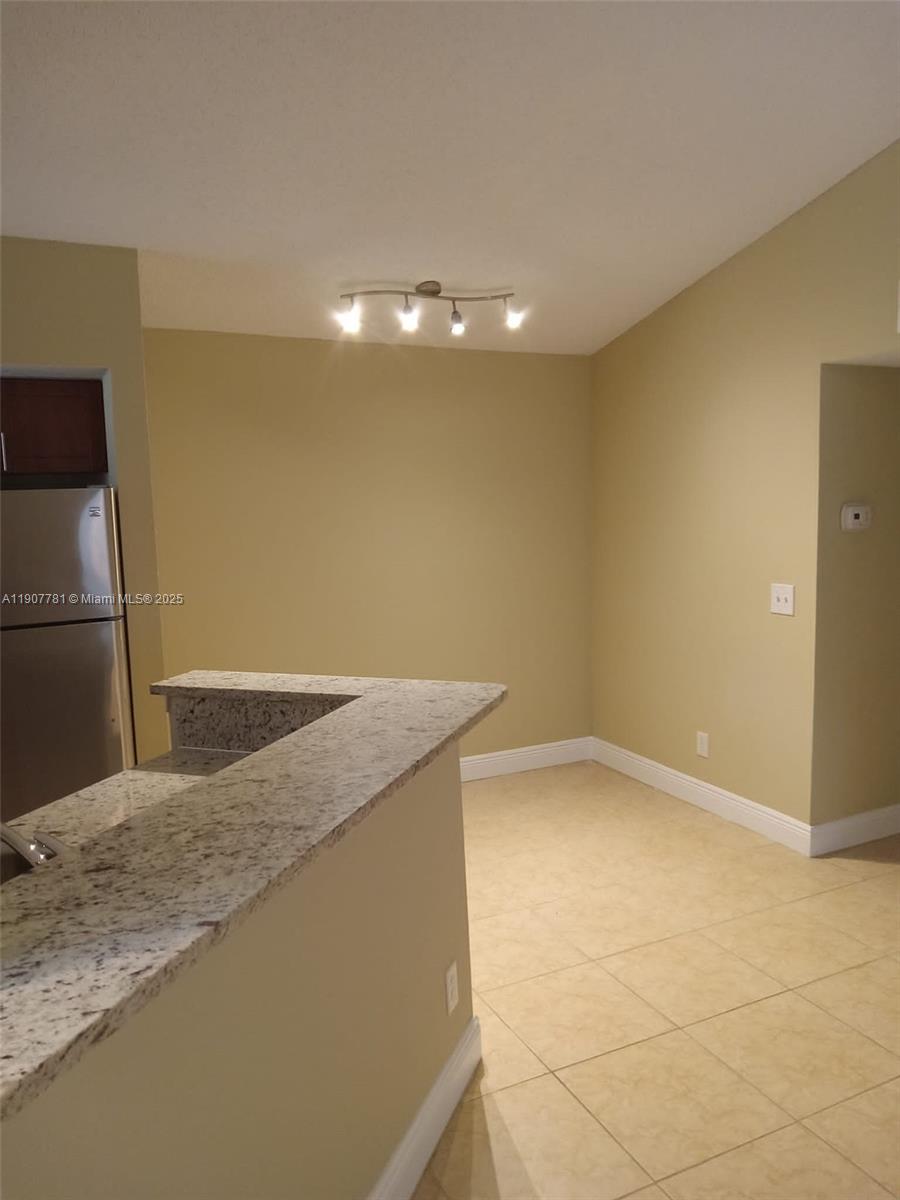 ISLES AT LAGO MAR CONDO - Residential Lease