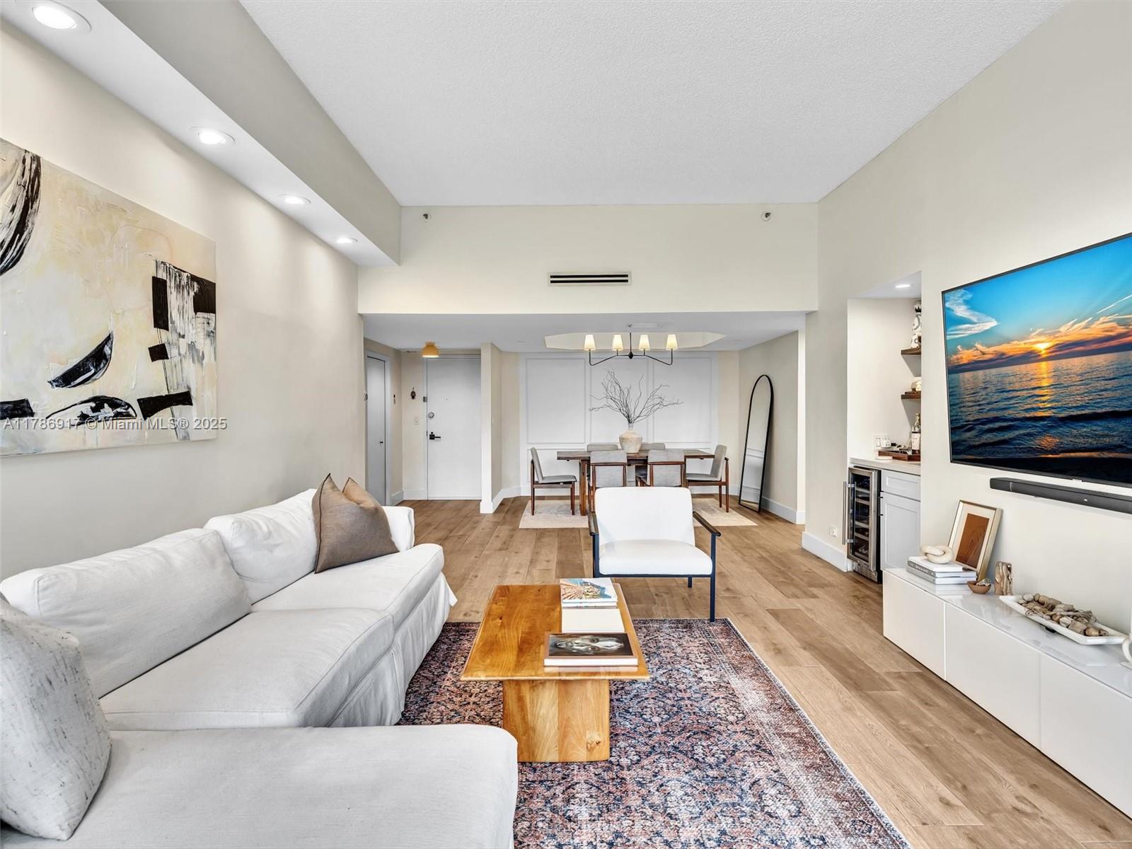 20191 E Country Club Dr 311