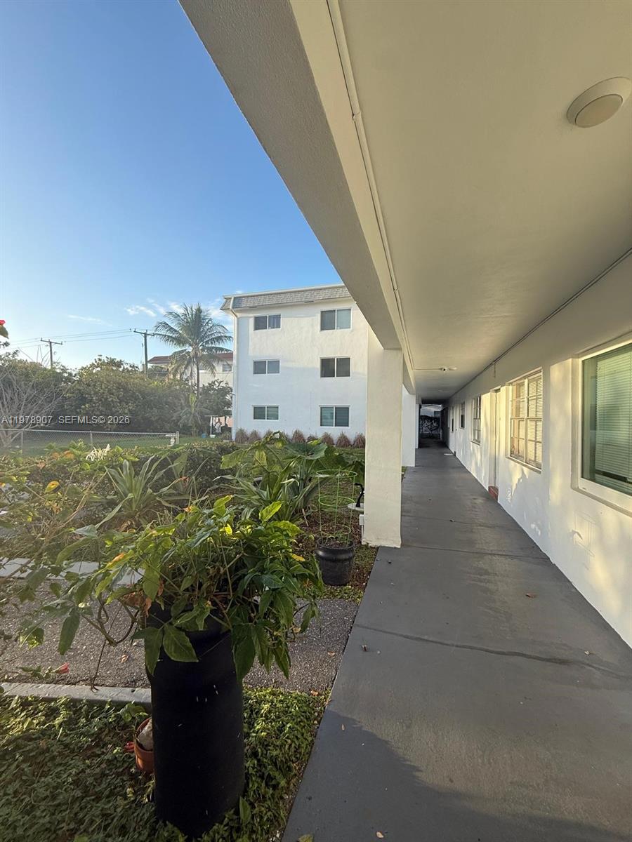 PARADISE GARDENS II CONDO - Residential Lease