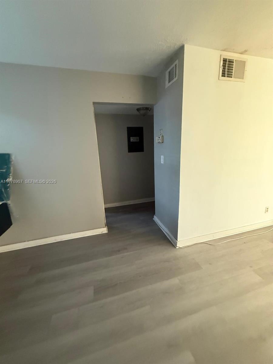 PARADISE GARDENS II CONDO - Residential Lease