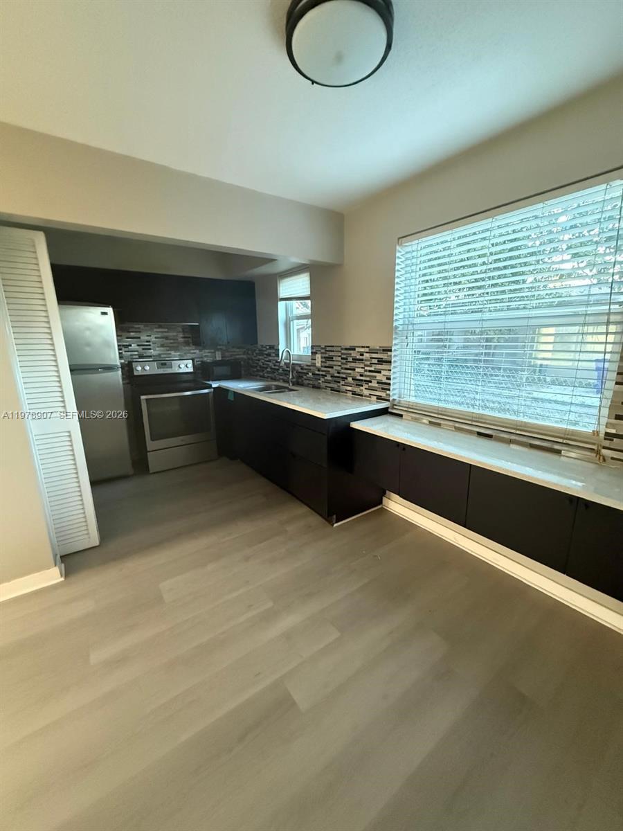 PARADISE GARDENS II CONDO - Residential Lease