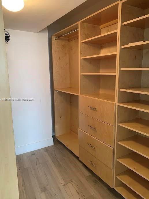 MAISON GRANDE CONDO - Residential