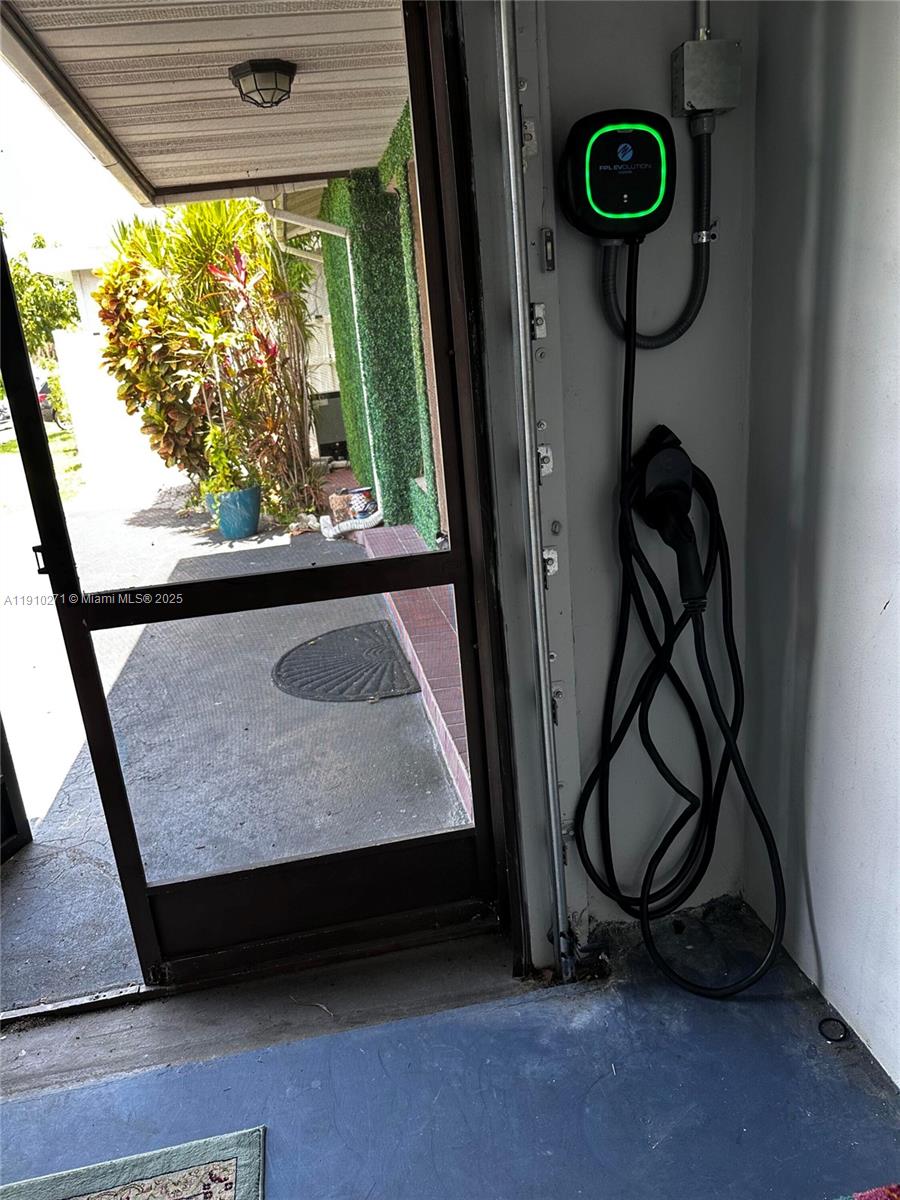 SUNRISE GOLF VILLAGE SEC - Residential