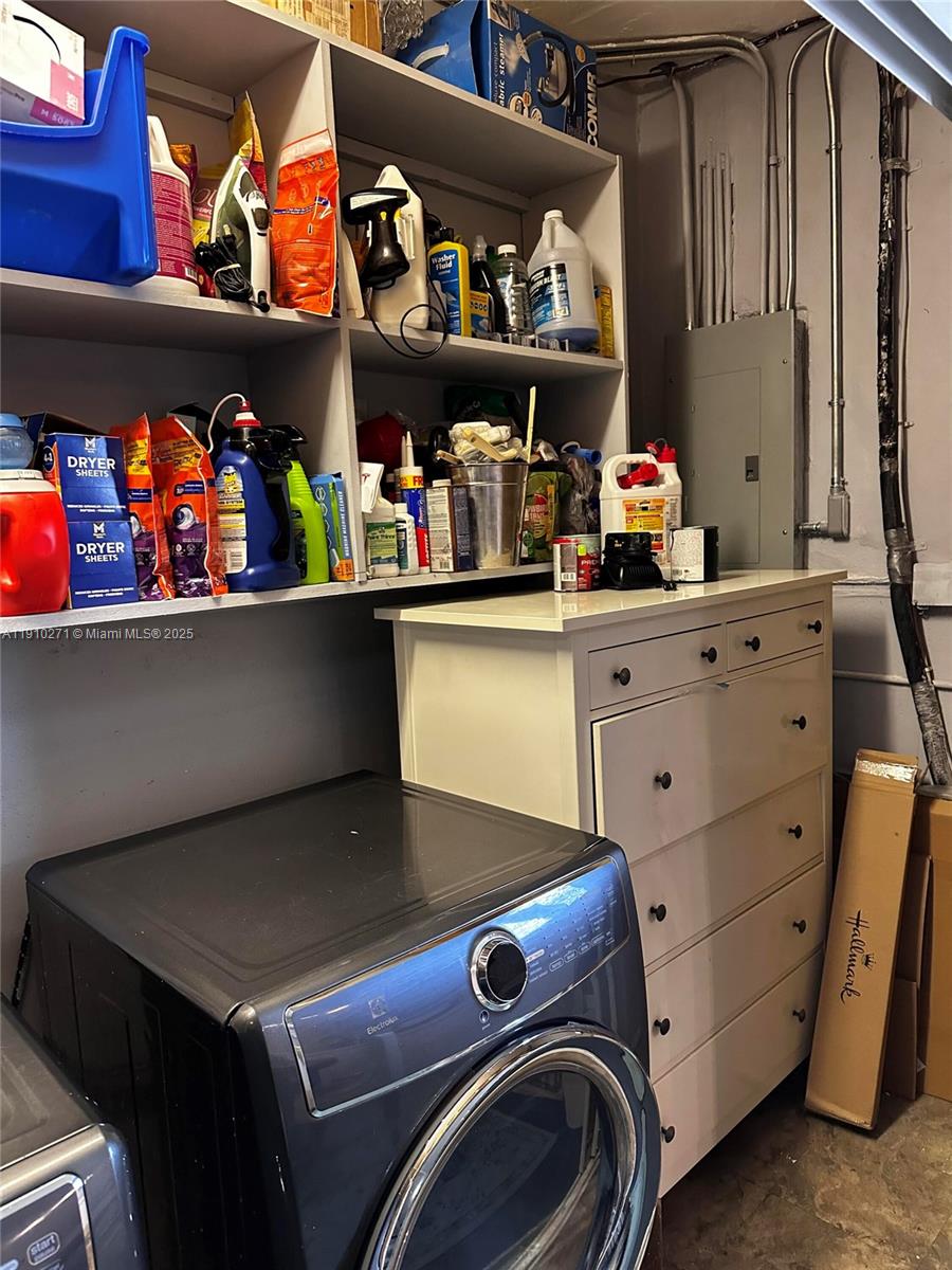 SUNRISE GOLF VILLAGE SEC - Residential