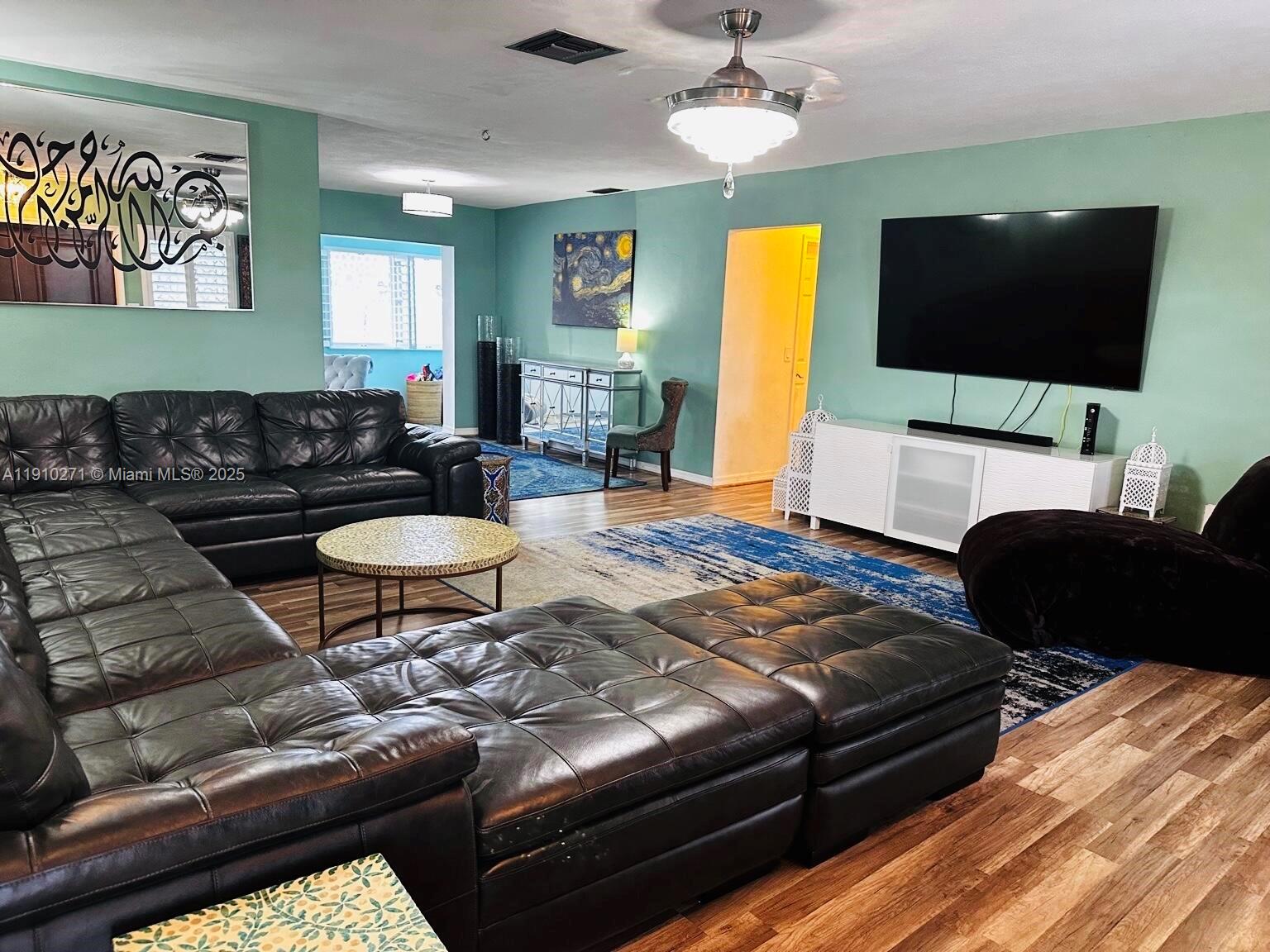 SUNRISE GOLF VILLAGE SEC - Residential