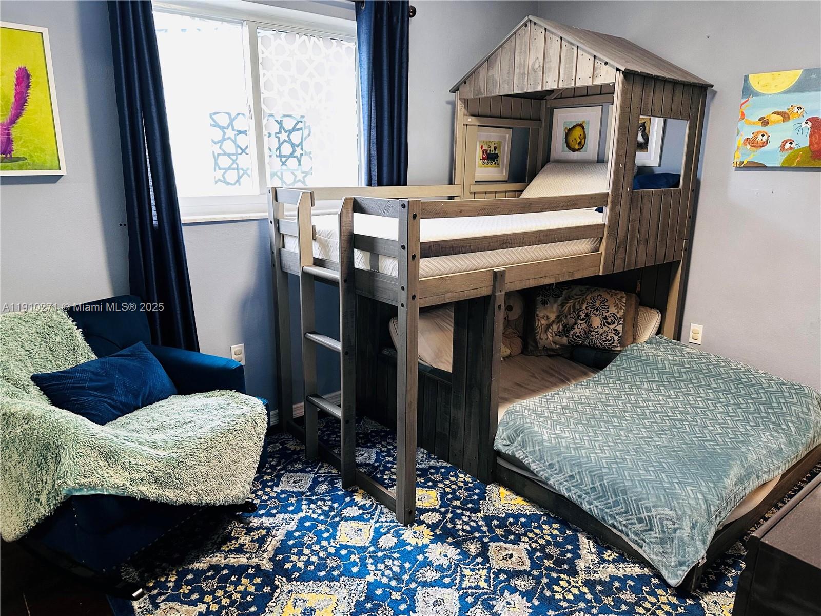 SUNRISE GOLF VILLAGE SEC - Residential