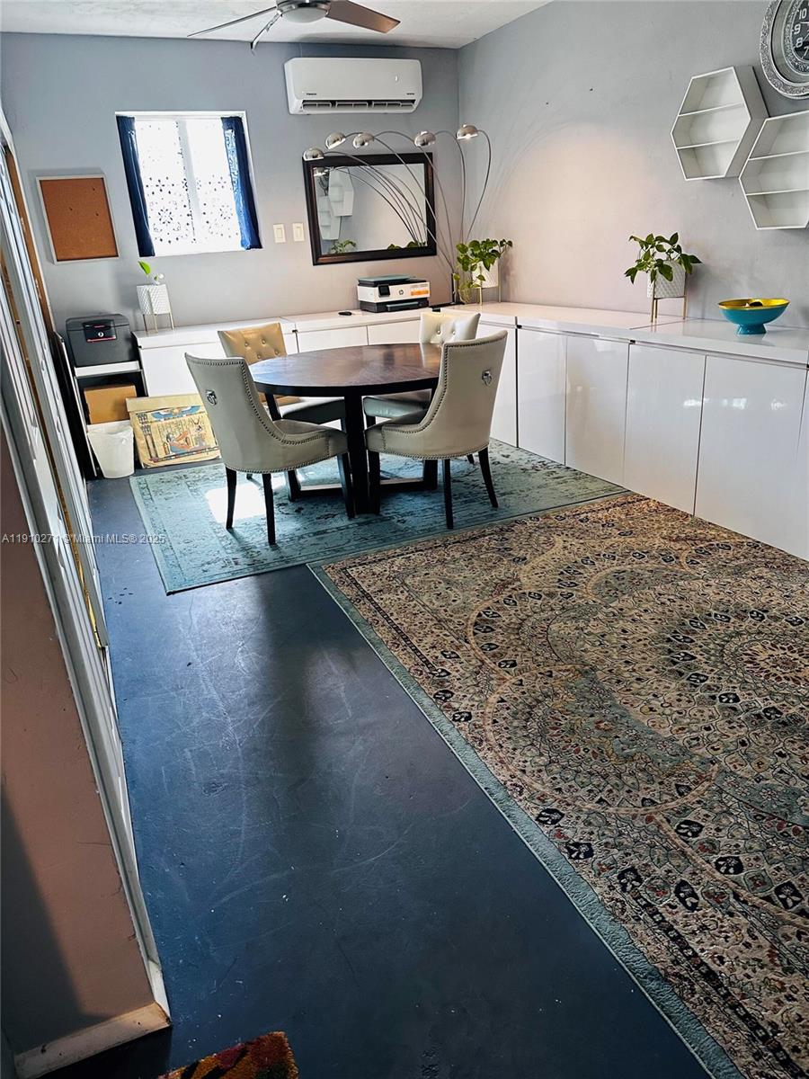 SUNRISE GOLF VILLAGE SEC - Residential