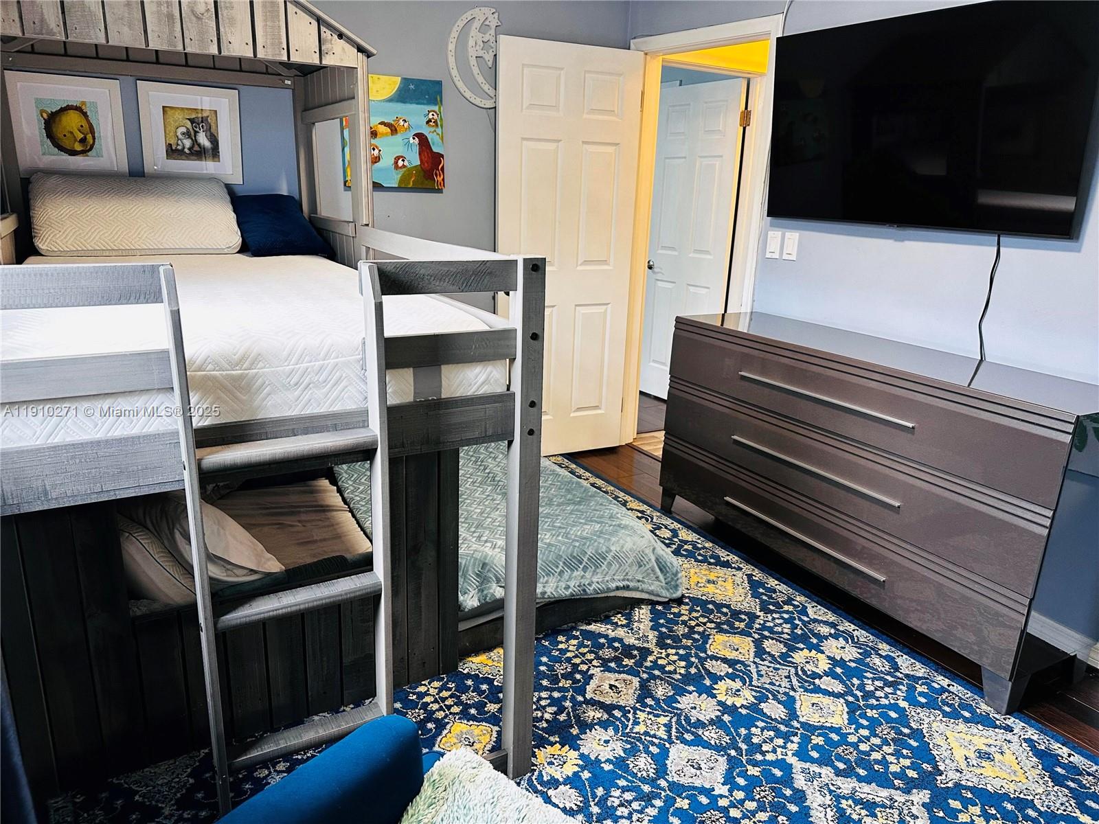 SUNRISE GOLF VILLAGE SEC - Residential