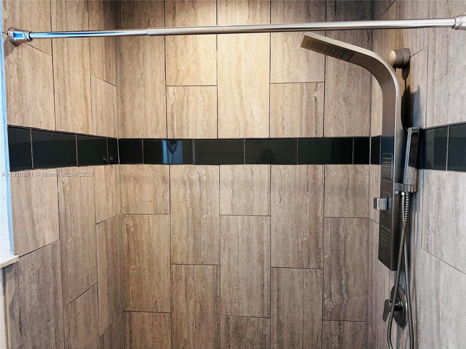 SUNRISE GOLF VILLAGE SEC - Residential