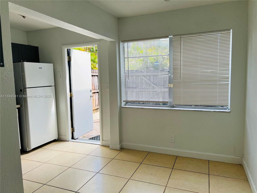 Photo of 4705 NW 9th Dr #4705, Plantation, FL 33317 (MLS # A11849541)