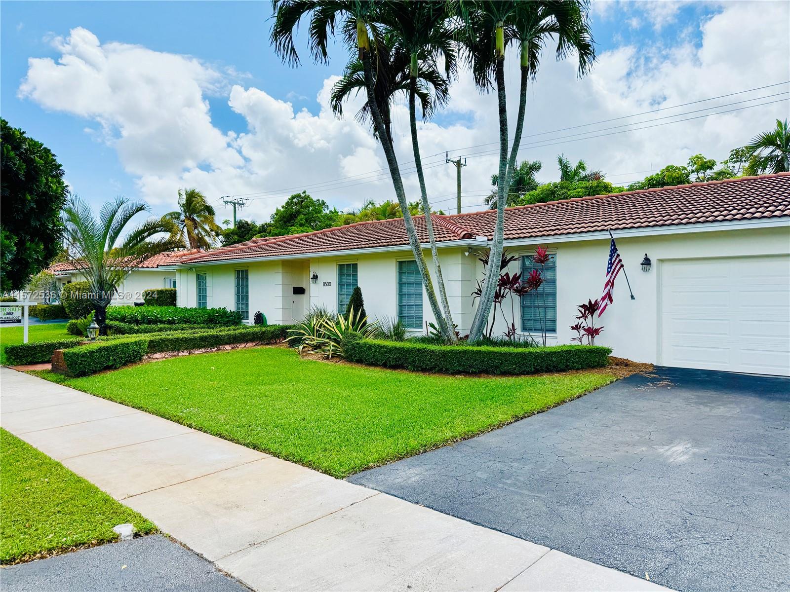 Property for Sale at 8500 Sw 86 Court Ct, Miami, Broward County, Florida - Bedrooms: 4 
Bathrooms: 2  - $990,000