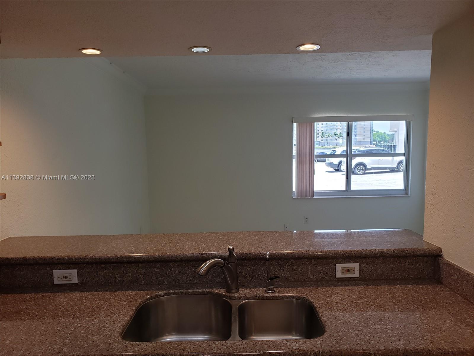EL LAGO CONDO - Residential Lease