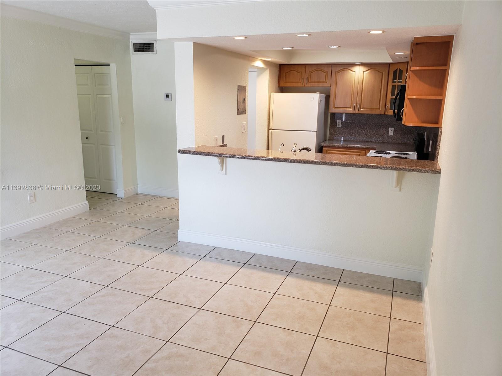 EL LAGO CONDO - Residential Lease