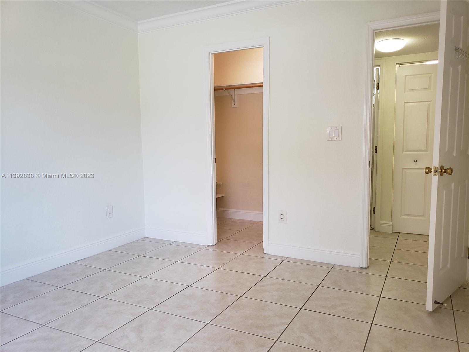 EL LAGO CONDO - Residential Lease