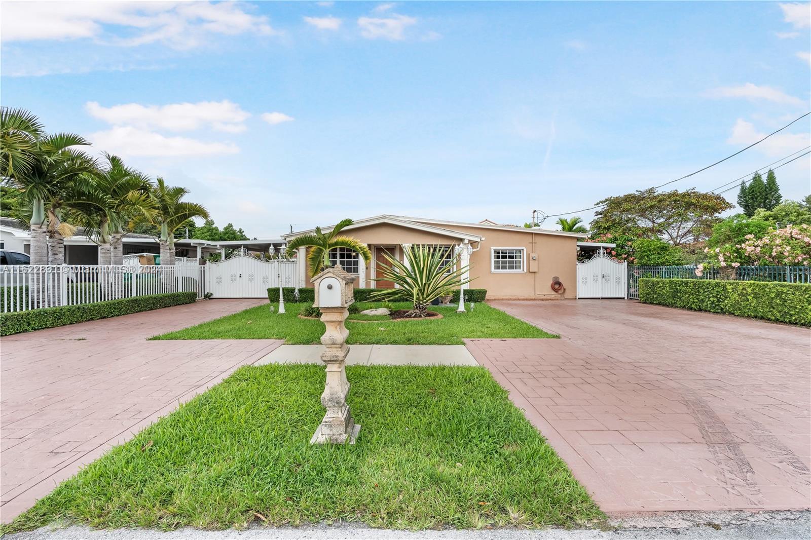 Property for Sale at 1300 Sw 74th Ct, Miami, Broward County, Florida - Bedrooms: 5 
Bathrooms: 5  - $969,900