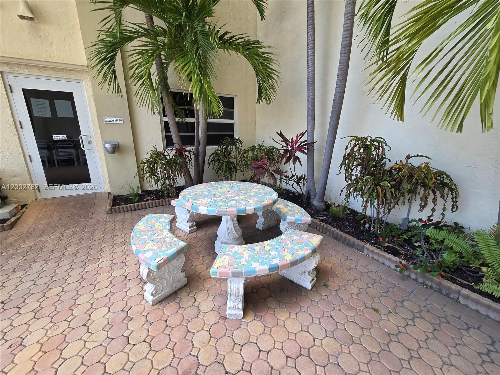 VICTORIA PARK TOWER CONDO - Residential