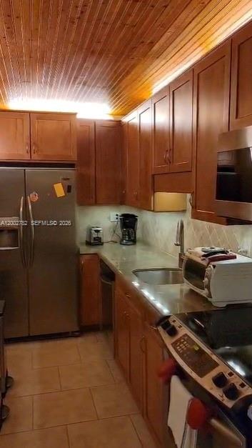 VICTORIA PARK TOWER CONDO - Residential