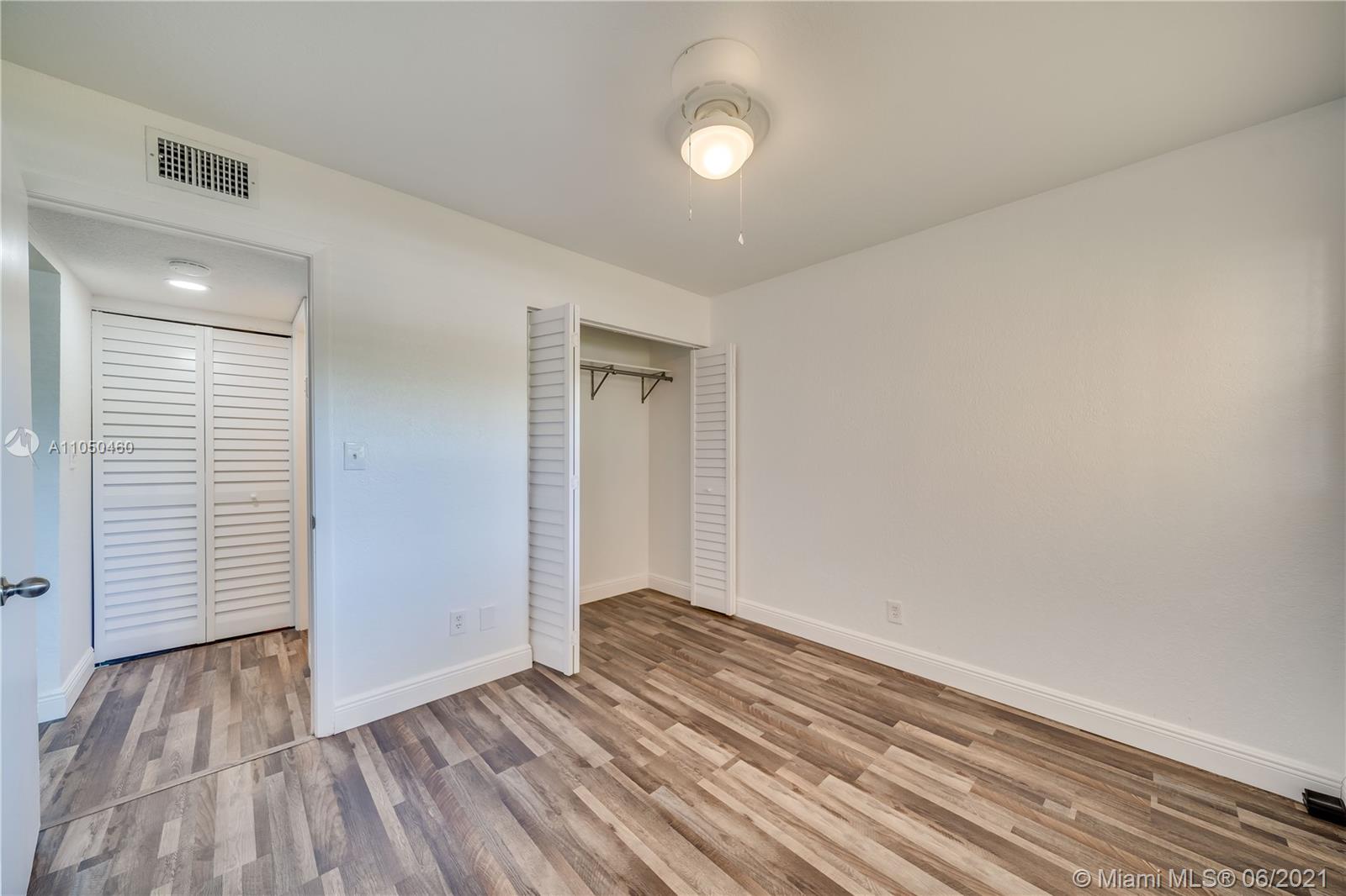 MIRAMAR CLUB #4 CONDO - Residential