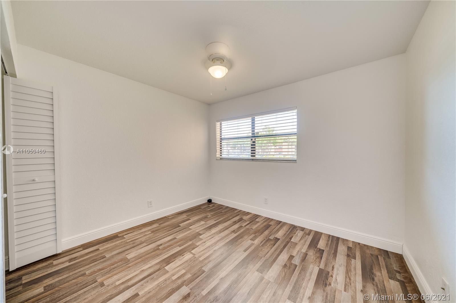 MIRAMAR CLUB #4 CONDO - Residential