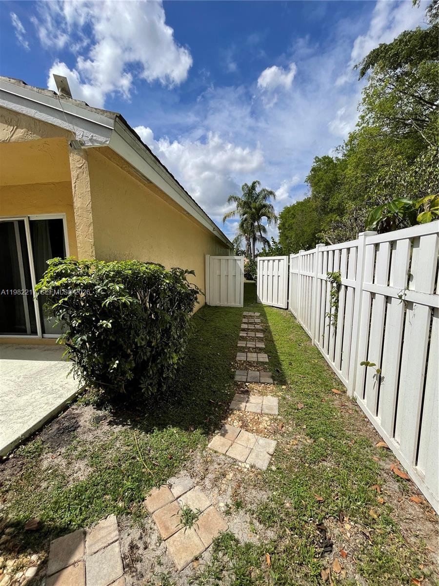 WINSTON PARK SECTION ONE - Residential