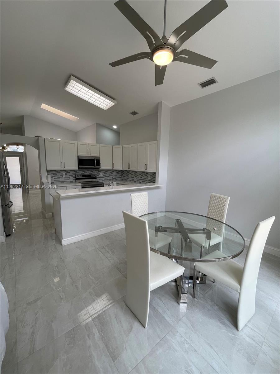 WINSTON PARK SECTION ONE - Residential