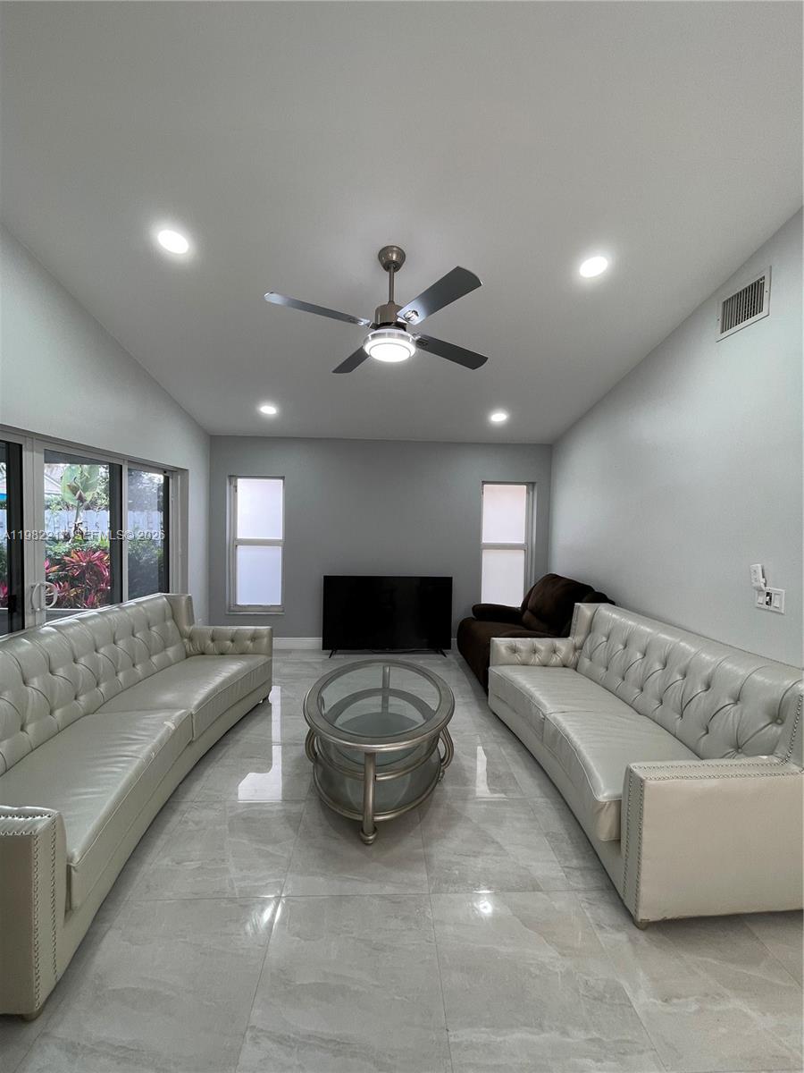 WINSTON PARK SECTION ONE - Residential