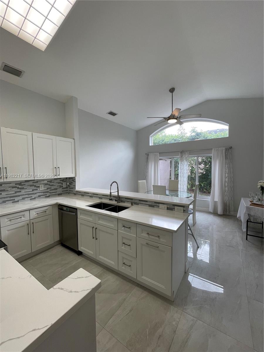 WINSTON PARK SECTION ONE - Residential