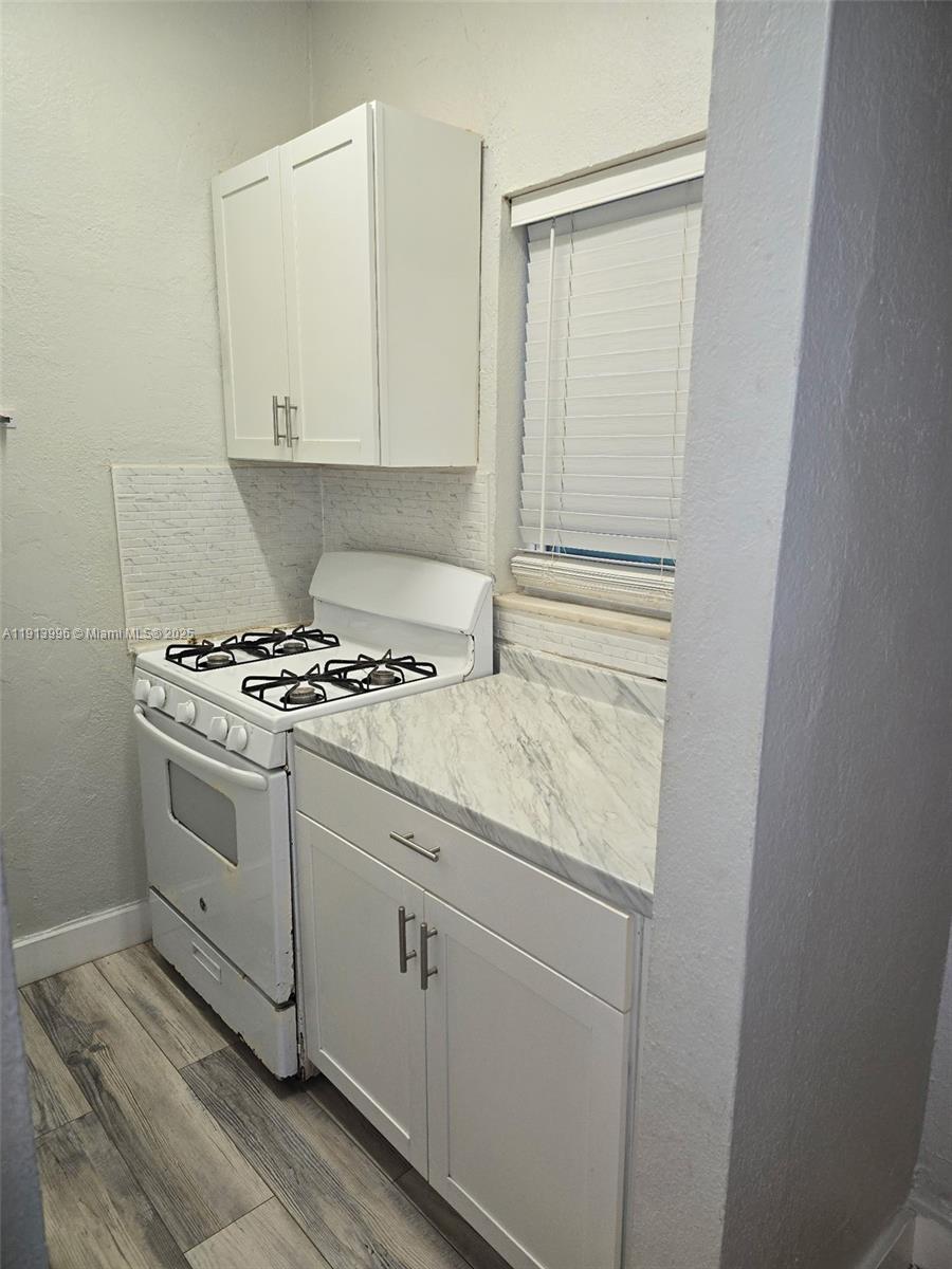 CARMEL VILLAS CONDO - Residential Lease