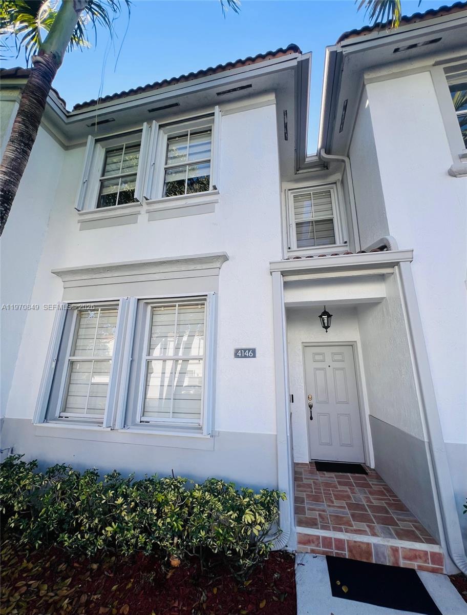 VILLAS AT NAUTICA THREE C - Residential