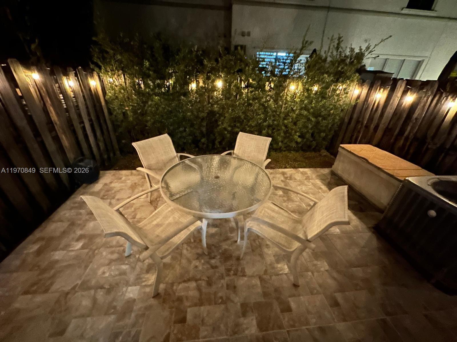 VILLAS AT NAUTICA THREE C - Residential