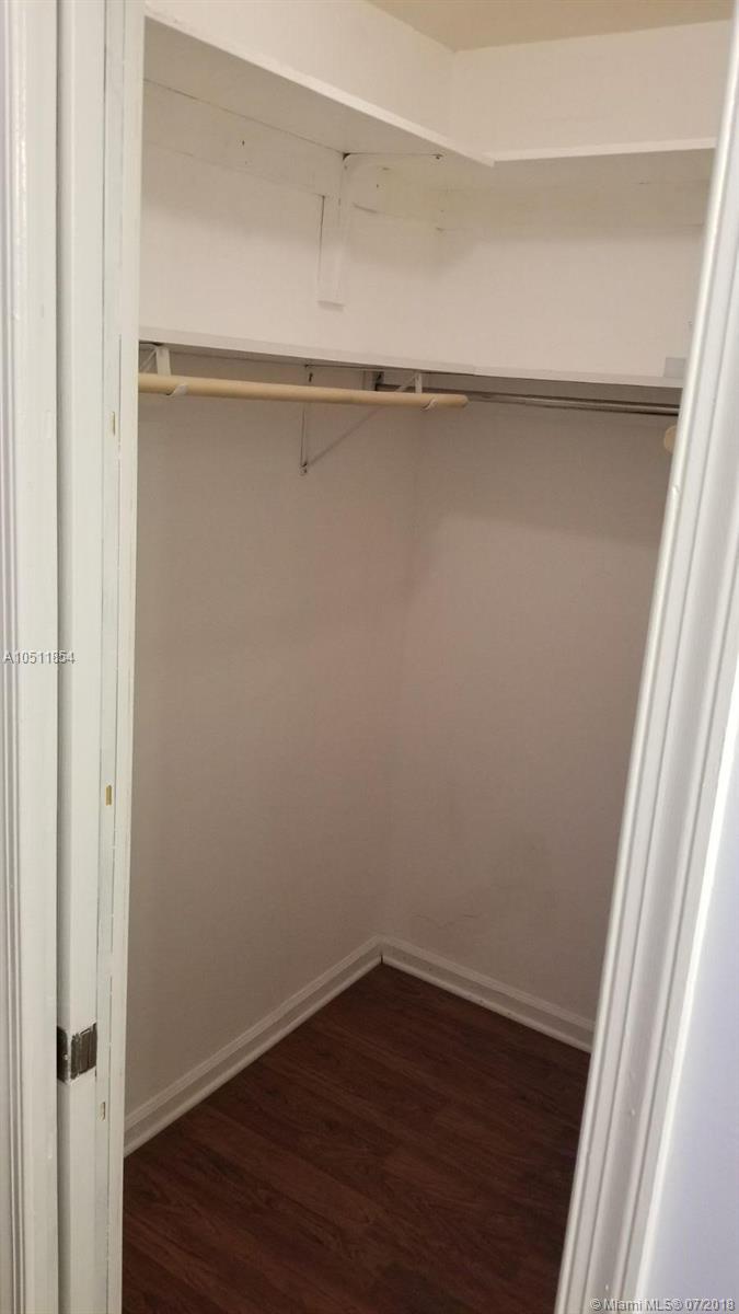 BAY COLONY CLUB CONDO - Residential Lease