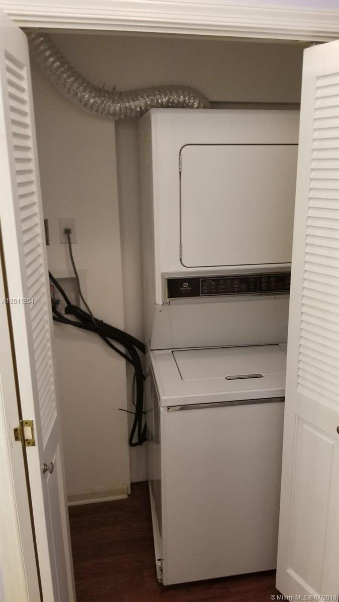 BAY COLONY CLUB CONDO - Residential Lease