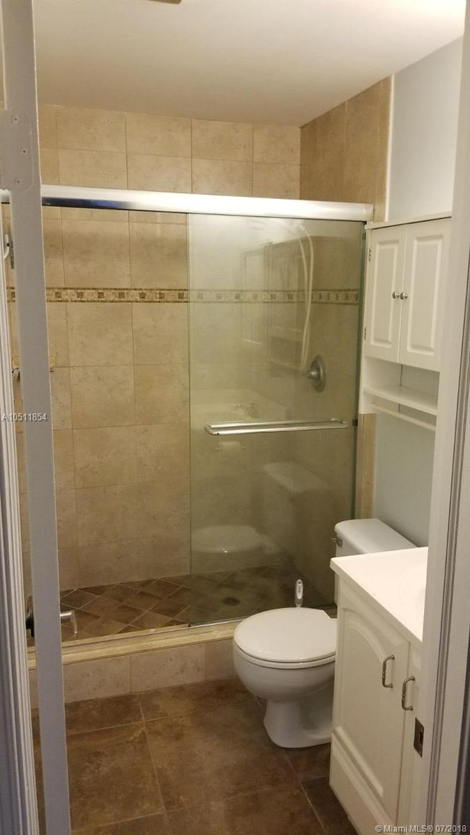 BAY COLONY CLUB CONDO - Residential Lease