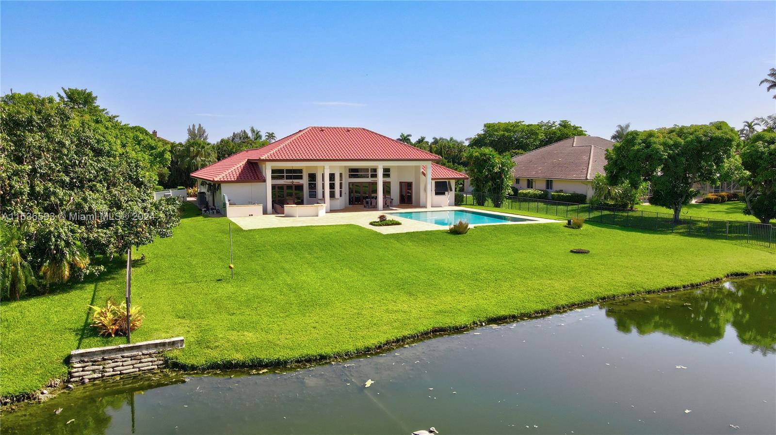 CRYSTAL GROVE ESTATES - Residential