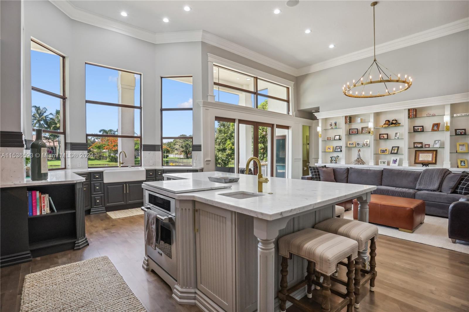 CRYSTAL GROVE ESTATES - Residential