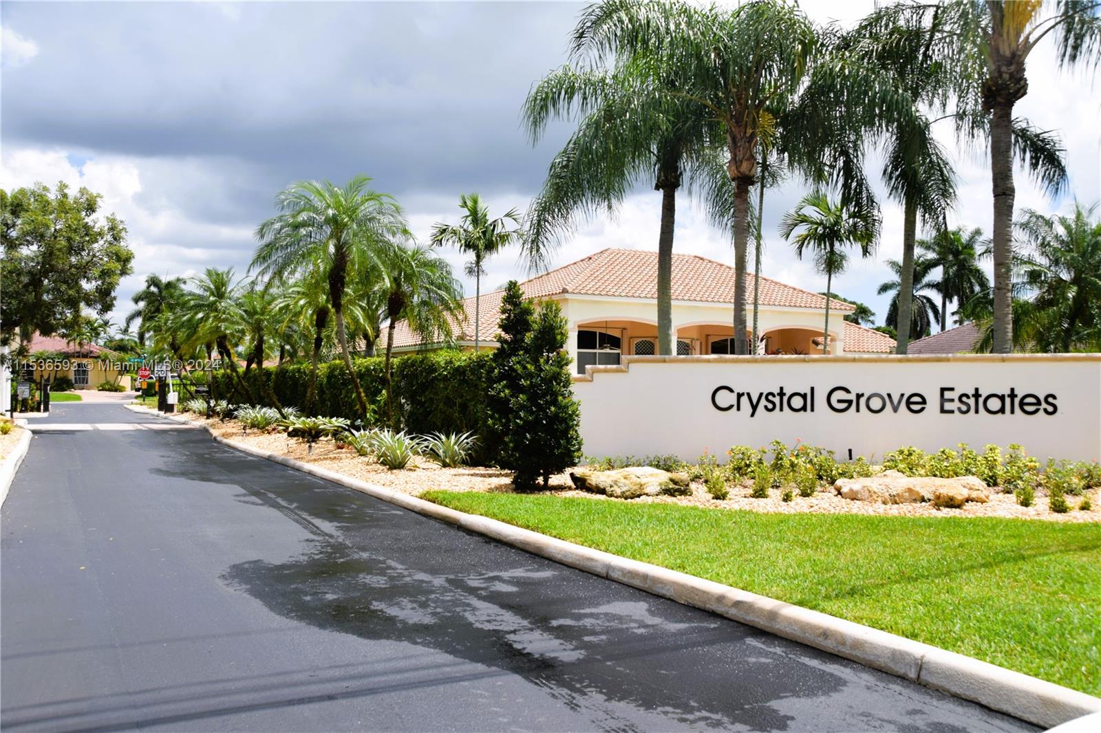 CRYSTAL GROVE ESTATES - Residential